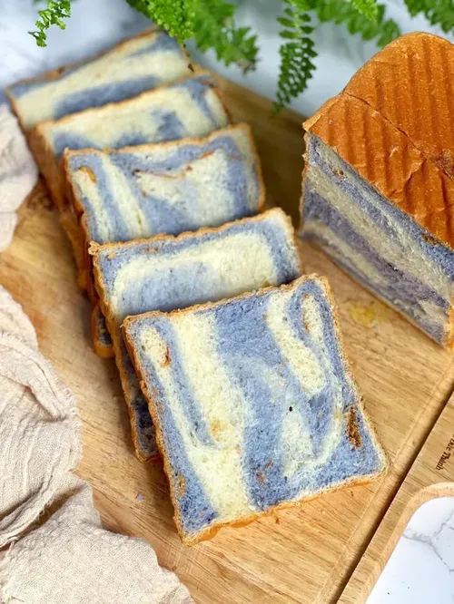 Hướng dẫn cách làm bánh mì sandwich hoa đậu biếc đơn giản tại nhà