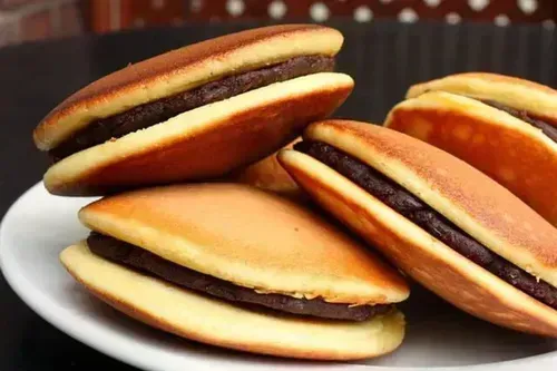 Làm bánh rán Doremon nhân Socola không cần bột nở ngon tuyệt đỉnh