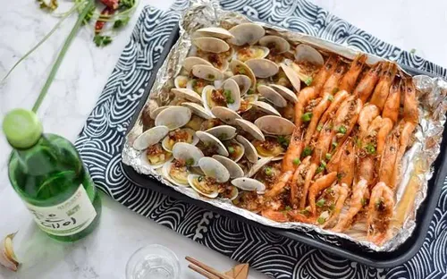 Cách làm nấm nướng giấy bạc hải sản đậm đà, nóng hổi cho mùa đông