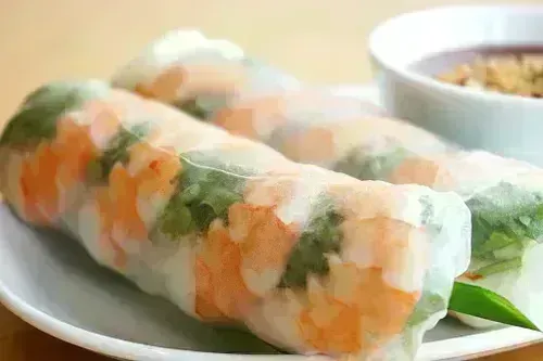 Cách làm gỏi cuốn tôm thịt đơn giản