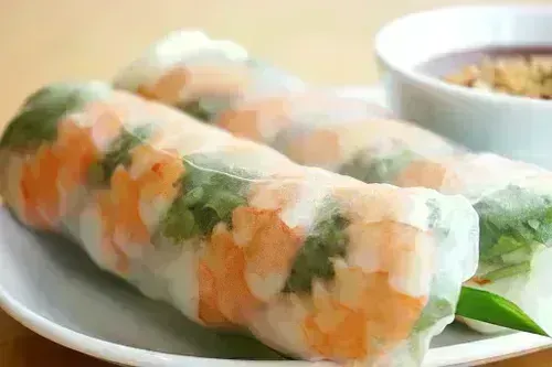 Cách làm gỏi cuốn tôm thịt đơn giản