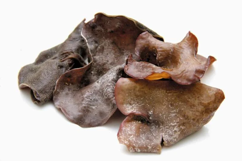 Không nên chế biến nấm Mèo tươi