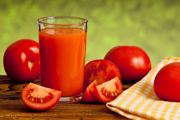 Một ly nước ép cà chua vào mỗi ngày 