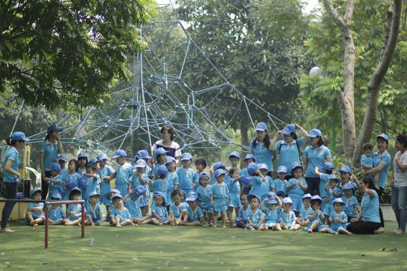 Công viên Nghĩa Đô nơi diễn ra nhiều hoạt động của trẻ nhỏ