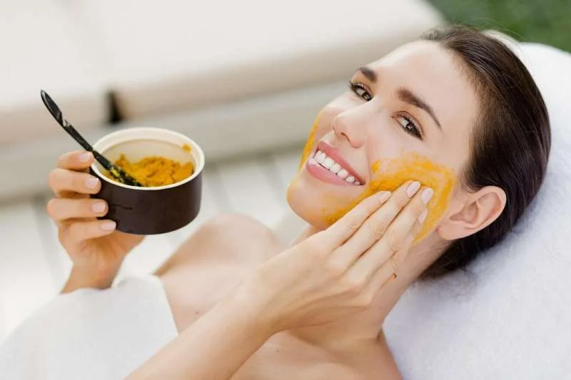 Mặt nạ trứng gà nghệ