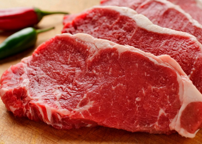 Thịt bò có chứa nhiều chất đạm và protein tốt cho thận 
