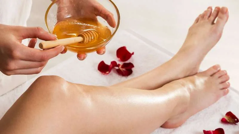 Tẩy lông bằng mật ong và chanh