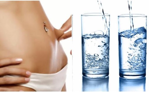 Uống đủ 2 lít nước mỗi ngày 